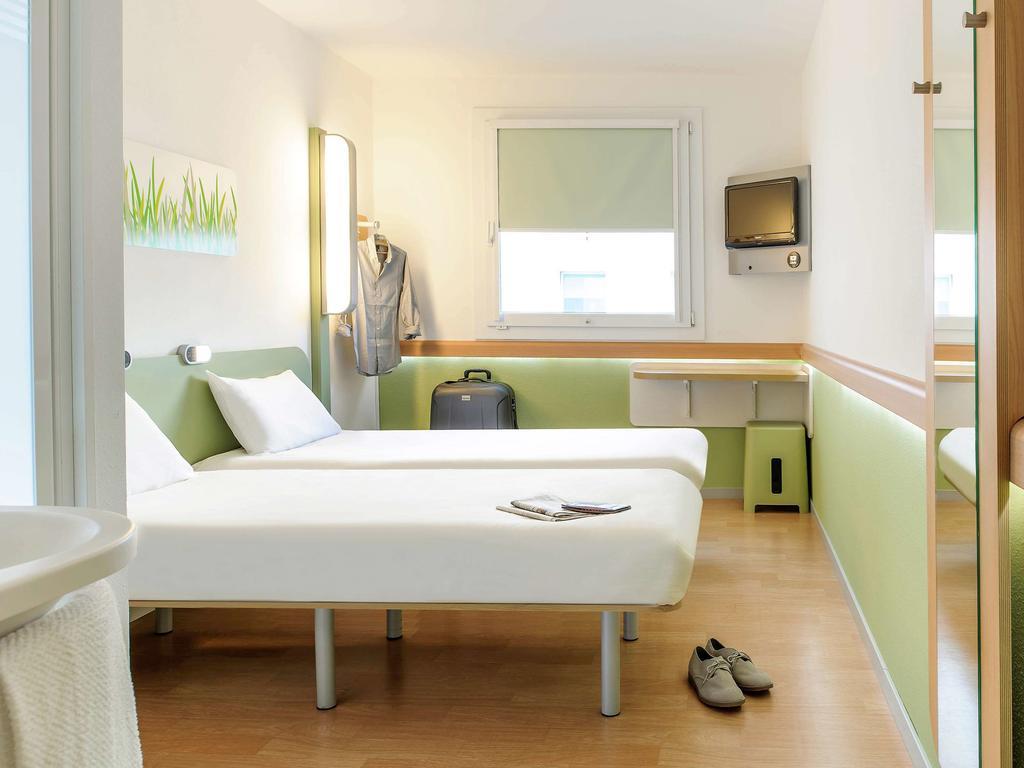 Ibis Budget Карлсруе Екстер'єр фото
